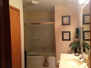 18 Carrington Ct, Hazel Crest, IL 60429 - photo 2