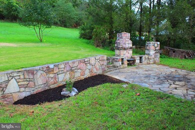 8958 Valley Rd unit 522, Berkeley Springs, WV 25411 - photo 5