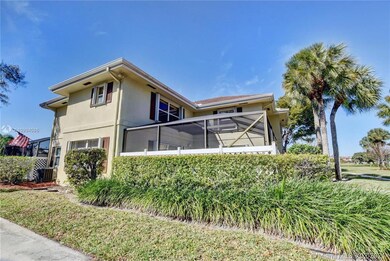 30 Clinton Ct unit B, Royal Palm Beach, FL 33411 - photo 3