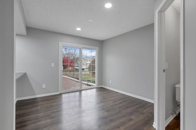 1637 Park Row Dr unit F, Columbus, OH 43235 - photo 6