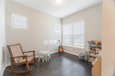 9402 Kingsford Valley Ct, Tomball, TX 77375 - photo 5