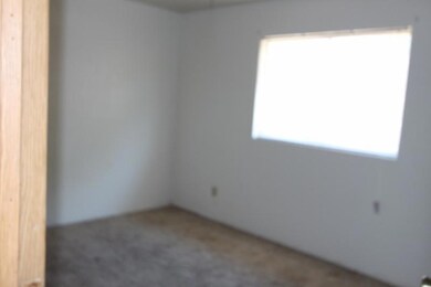 Bedroom 1 (800x533) (2)