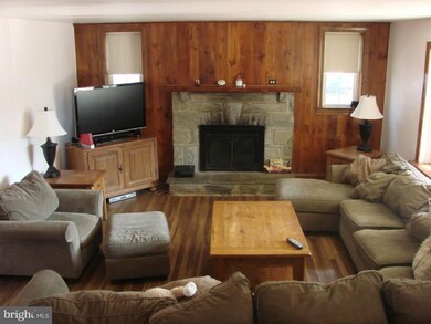 205 S 5th St, North Wales, PA 19454 - photo 4