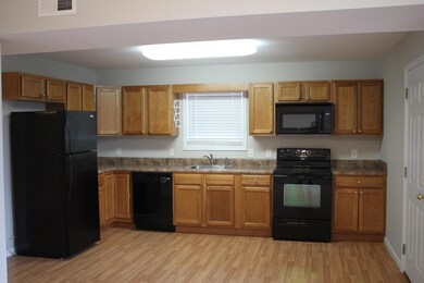 347 Preservation Cir, Johnson City, TN 37601 - photo 4