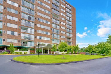 1414-Continental-708-MLS-Photos-3