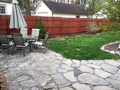 625 foster patio2