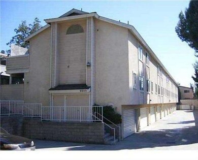 9200 Palm St unit 6, Bellflower, CA 90706 - photo 2