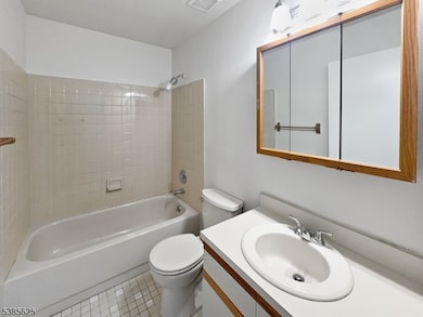 238 Drake Ln unit 238, Ledgewood, NJ 07852 - photo 7