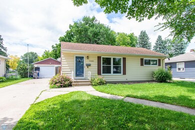 1421 17th St S, Moorhead, MN 56560 - photo 3