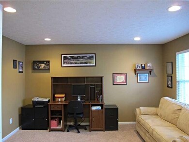 10857 Gunnison Ct, Fishers, IN 46038 - photo 4