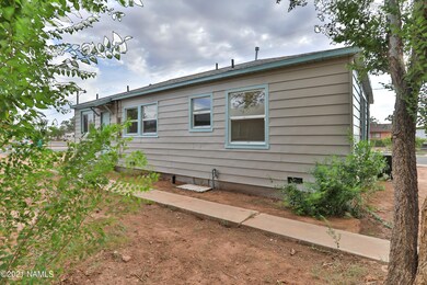 650 W Gilmore St, Winslow, AZ 86047 - photo 2