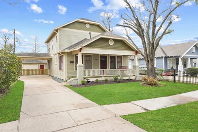 718 Ralfallen St, Houston, TX 77008 - photo 2