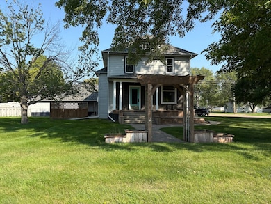 501 N Garfield St, Stuart, NE 68780 - photo 2