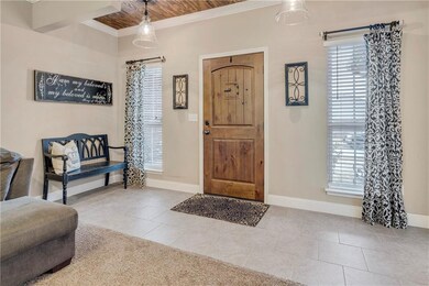 900 Bryan Dr, Moore, OK 73160 - photo 3