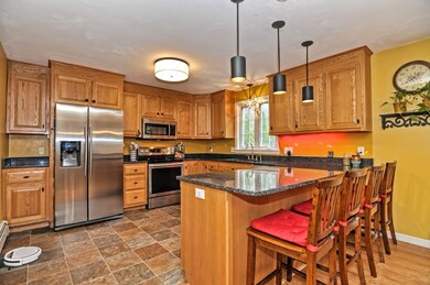 19 Grove St, Plainville, MA 02762 - photo 6