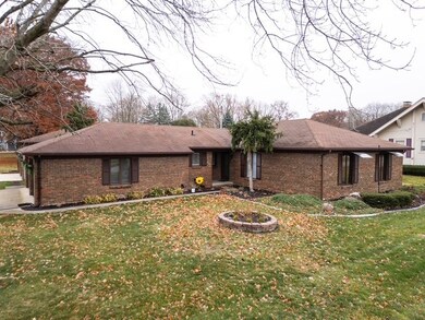 643 S Main St, Georgetown, IL 61846 - photo 2