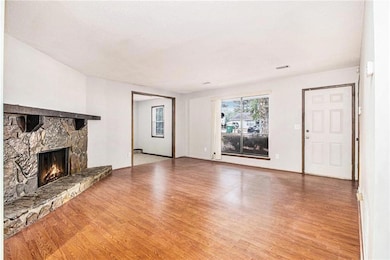 5472 Forest East Ln, Stone Mountain, GA 30088 - photo 4