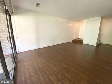 11248 Chestnut Grove Square unit 152, Reston, VA 20190 - photo 7