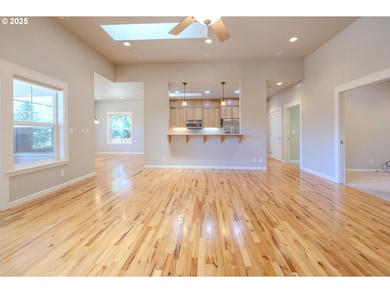 5500 Meadow Lake Way, Florence, OR 97439 - photo 6