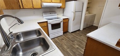 1030 N Lovekin Blvd unit 27, Blythe, CA 92225 - photo 6