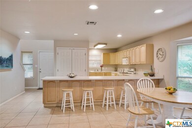 124 Dolly St, San Marcos, TX 78666 - photo 2