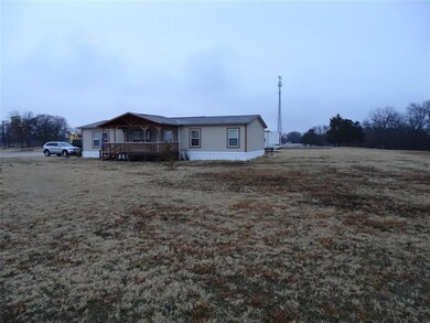 2905 Sandusky Rd, Whitesboro, TX 76273 - photo 2