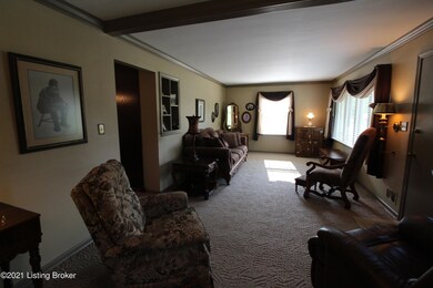 6208 Apex Dr, Louisville, KY 40219 - photo 5