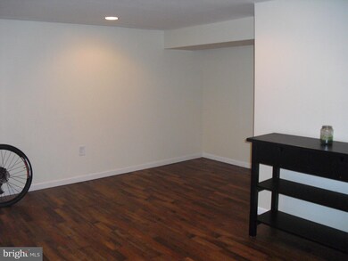 3248 Ryerson Cir, Halethorpe, MD 21227 - photo 7