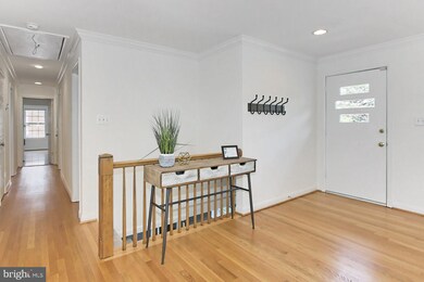 6727 Montour Dr, Falls Church, VA 22043 - photo 3