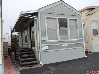 Cutest beach home and sooooOOOOO near to EVERYTHIN