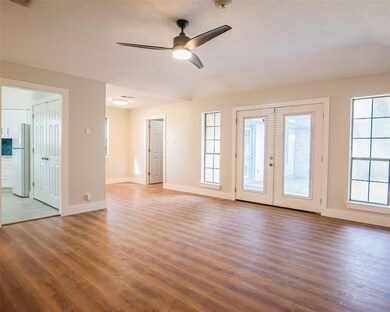 1 Janthina St, Bay City, TX 77414 - photo 5