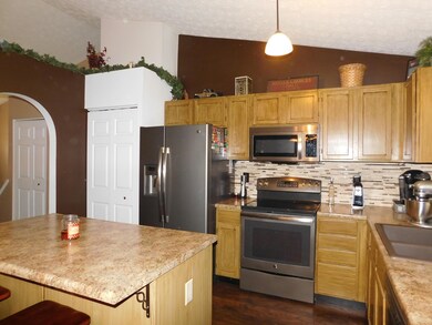 Slate and Stainless Appliances