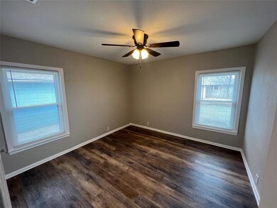 2103 N Woods St, Sherman, TX 75092 - photo 5