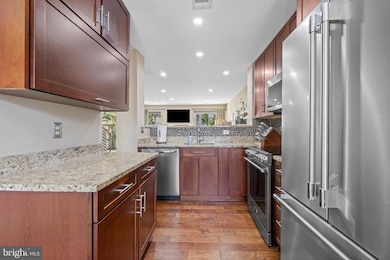 1567 Fallowfield Ct, Crofton, MD 21114 - photo 5