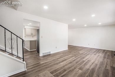 6075 Castlewood Ln, Colorado Springs, CO 80918 - photo 4