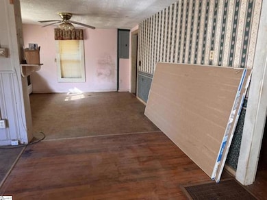 750 Belcher Rd, Boiling Springs, SC 29316 - photo 3