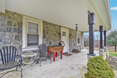 39 Deer Run Rd, Boyertown, PA 19512 - photo 3
