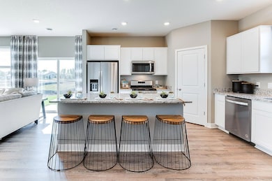 It's also chef's dream set-up, with the gas range, vented microhood and all the prep space you need to create that next masterpiece (or re-heat last night's leftovers)!! (Photo of model, colors may vary)