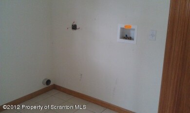 929 Shoemaker Ave, Wyoming, PA 18644 - photo 4