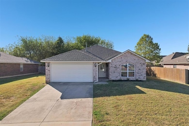 1216 N 4th St, Noble, OK 73068 - photo 3