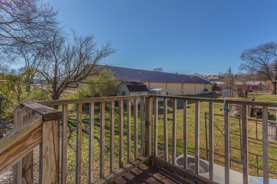 204 W 9th HD-32
