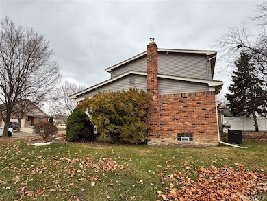 20490 Coachwood Rd, Riverview, MI 48193 - photo 4