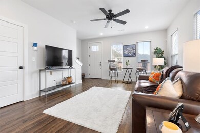 316 Martin Luther King Junior Blvd, Fayetteville, AR 72701 - photo 5