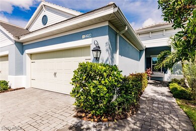 2258 Marquesa Cir, Naples, FL 34112 - photo 2