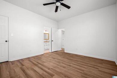 1113 Hale Cir, Center Point, AL 35215 - photo 6