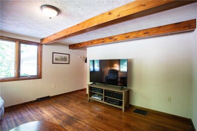 385 Wallace Run Rd, Beaver Falls, PA 15010 - photo 4