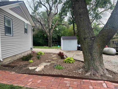 112 W 2nd St, Hoyt, KS 66440 - photo 3