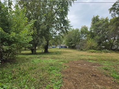 304 E 4th St, Urich, MO 64788 - photo 6