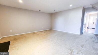 8214 Northview Ct, Laurel, MD 20707 - photo 4