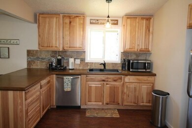 4710 Memorie Ln, Klamath Falls, OR 97603 - photo 4